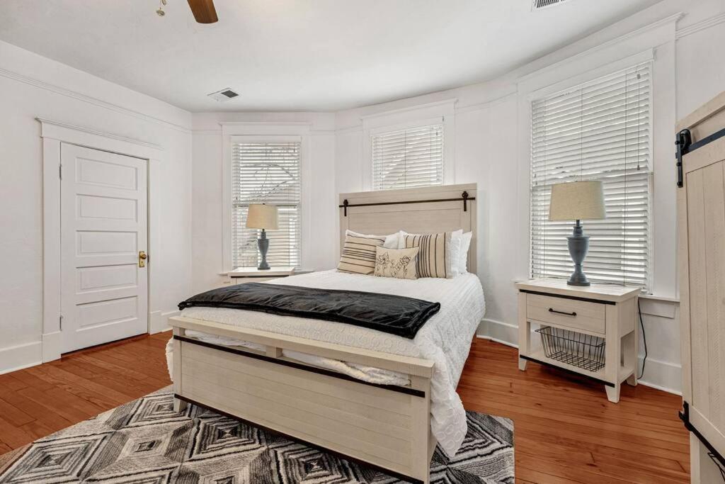 Holiday home Exquisite Two-story Located In Midtown Memphis