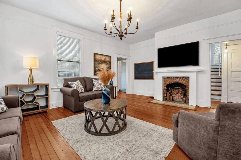 Holiday home Exquisite Two-story Located In Midtown