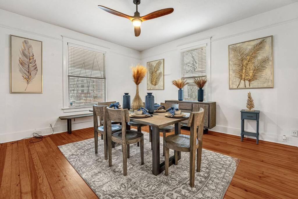 Exquisite Two-story Located In Midtown